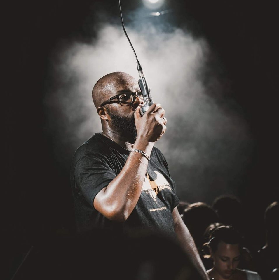  bezah miyagi ,un artiste rap francais soutient d'autres artistes rap francais